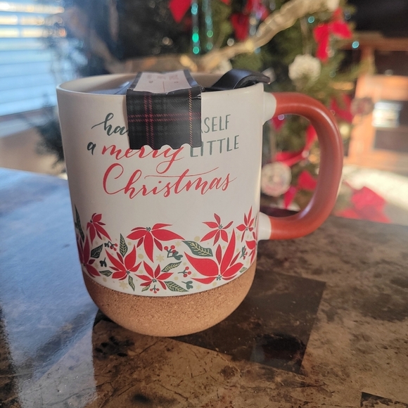 Merry Christmas travel mug - Picture 2 of 3